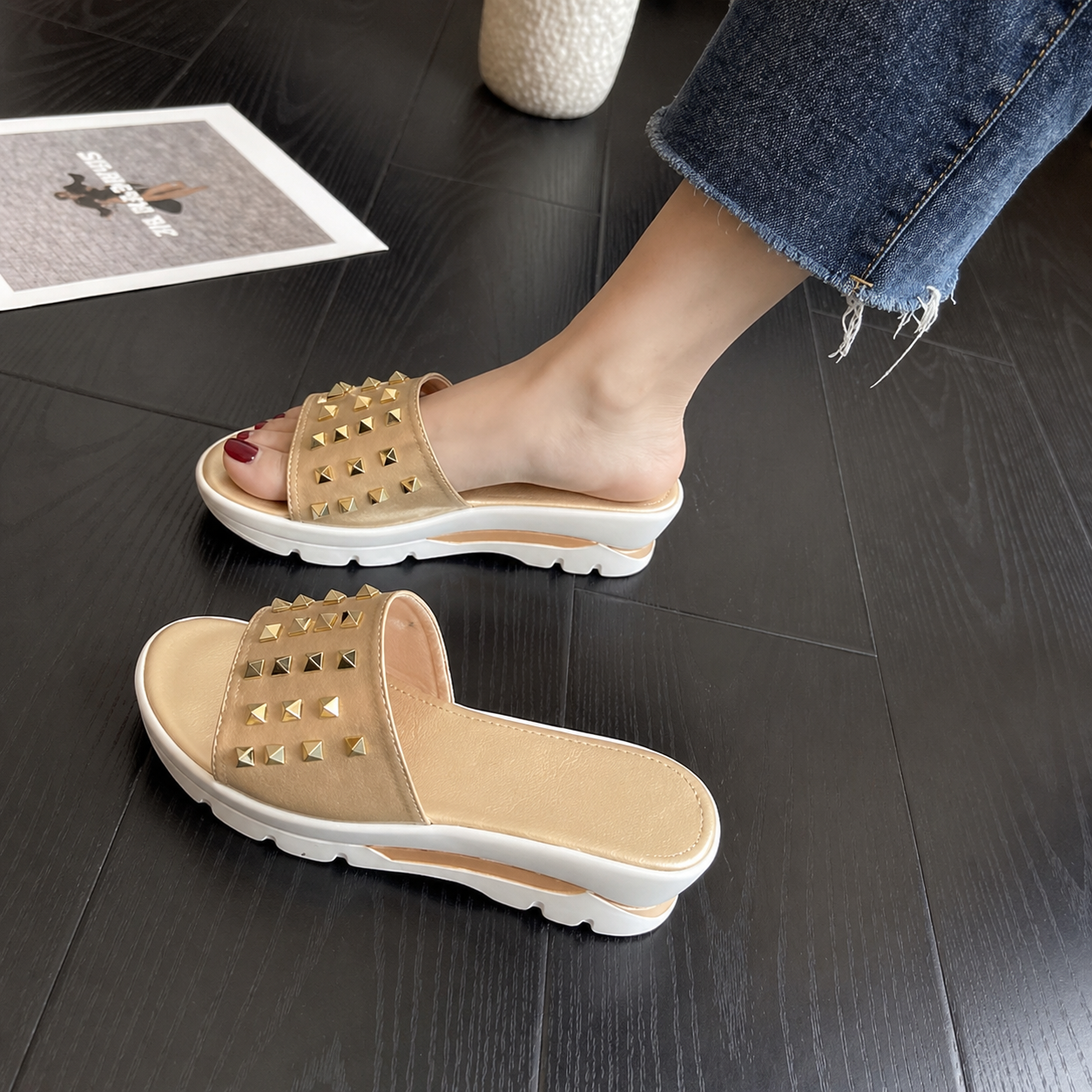 Studded Slippers – Casual Platform Style