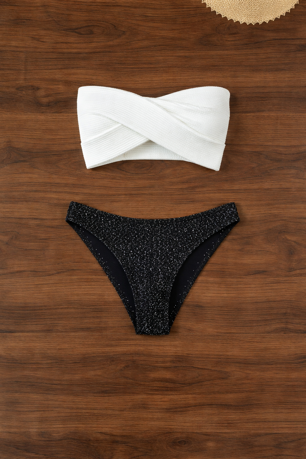 Two-Piece Bikini Set – Classic Summer Swimwear